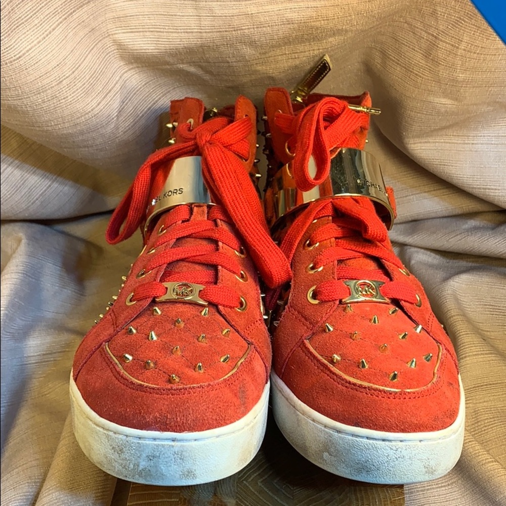 Michael Kors leather high studded sneakers w/zippr - Picture 4 of 16
